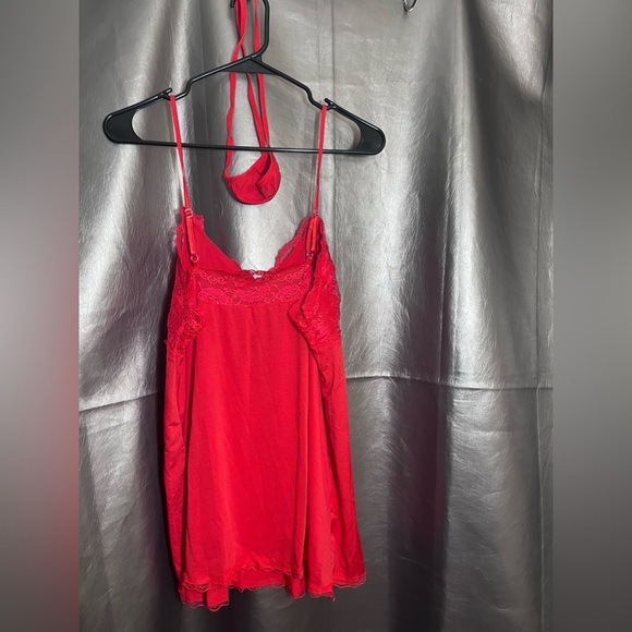Red Lace and polyester Nightie w/GString New w/o Tags fits like a size Small/Med - Picture 2 of 3
